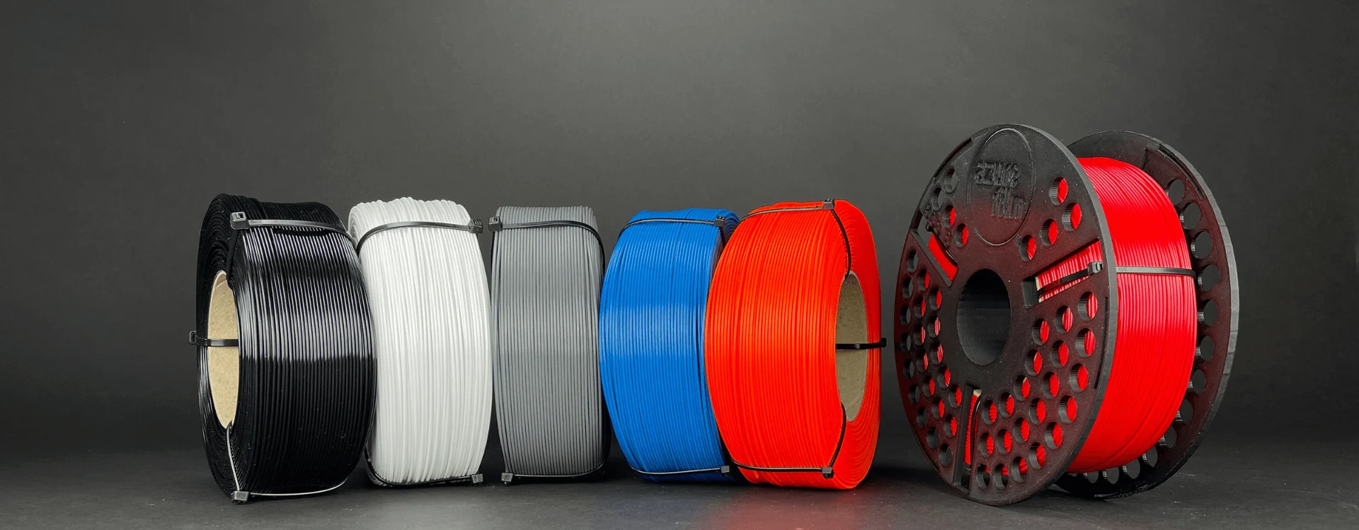 Stvaramo promjene: naša predanost održivoj industriji 3D ispisa 2 Koluti filamenta Refill PETG
