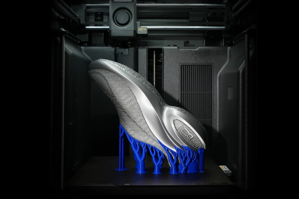 Bambu Lab H2D Combo 3 Bambu Lab H2D printing with blue supports