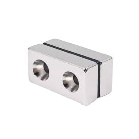 Flat magnet 30x15x5mm-M5 dual hol Neodymium magnets n52 1PZ